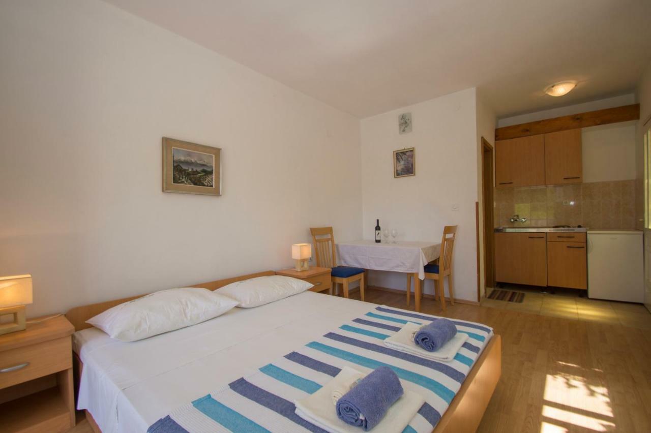 Vita Apartments Zrnovo Exterior foto